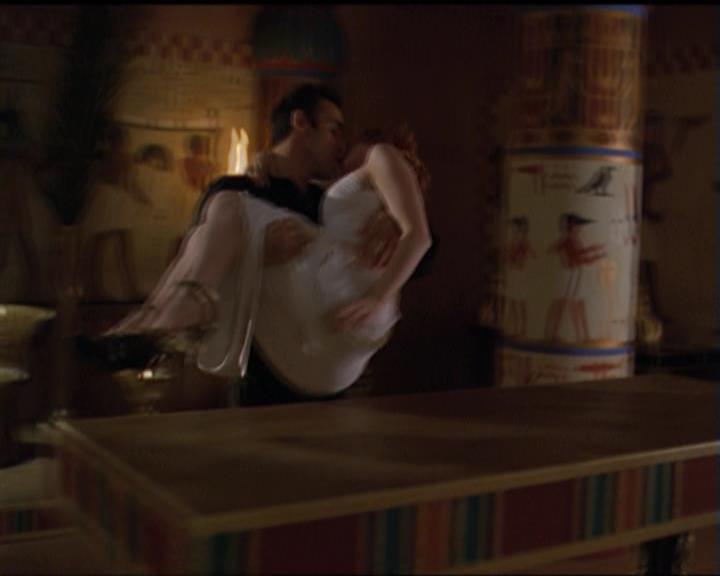 Charmed-Online-dot-510YTuMummyTambien1869.jpg
