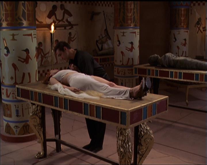 Charmed-Online-dot-510YTuMummyTambien2156.jpg