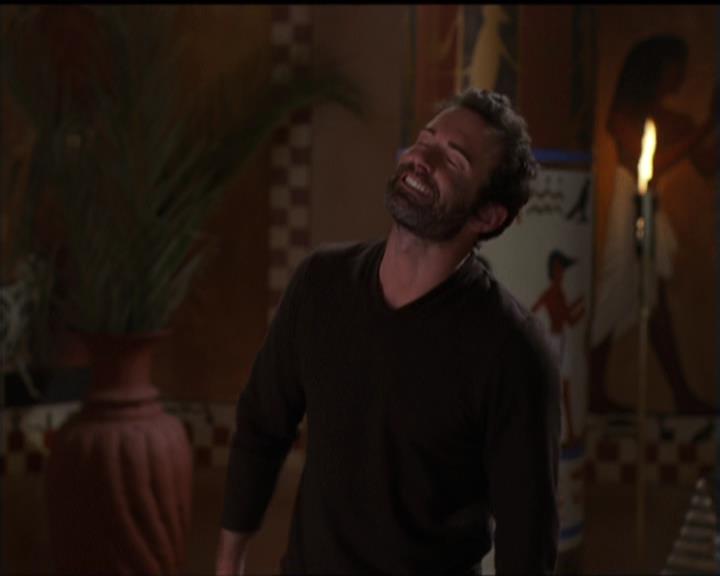 Charmed-Online-dot-510YTuMummyTambien2177.jpg Charmed-Online-dot-510YTuMummyTambien2177.jpg