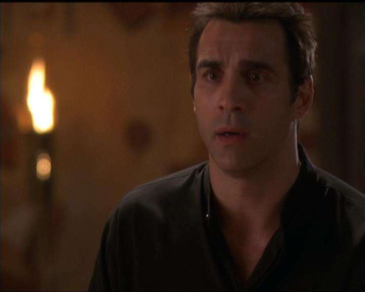 Charmed-Online-dot-510YTuMummyTambien2251.jpg Charmed-Online-dot-510YTuMummyTambien2251.jpg