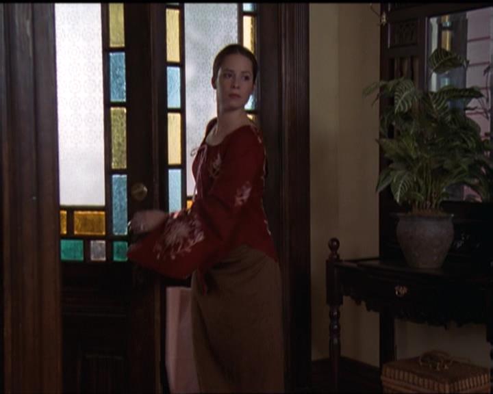 Charmed-Online-dot-510YTuMummyTambien2317.jpg Charmed-Online-dot-510YTuMummyTambien2317.jpg