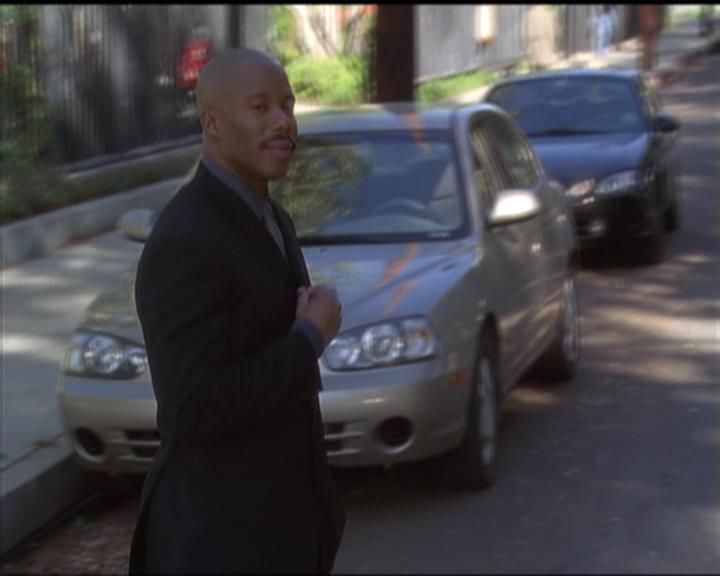 Charmed-Online-dot-511TheImportanceOfBeingPhoebe0040.jpg