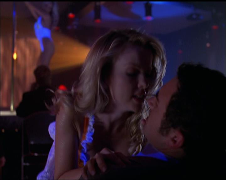 Charmed-Online-dot-511TheImportanceOfBeingPhoebe0111.jpg