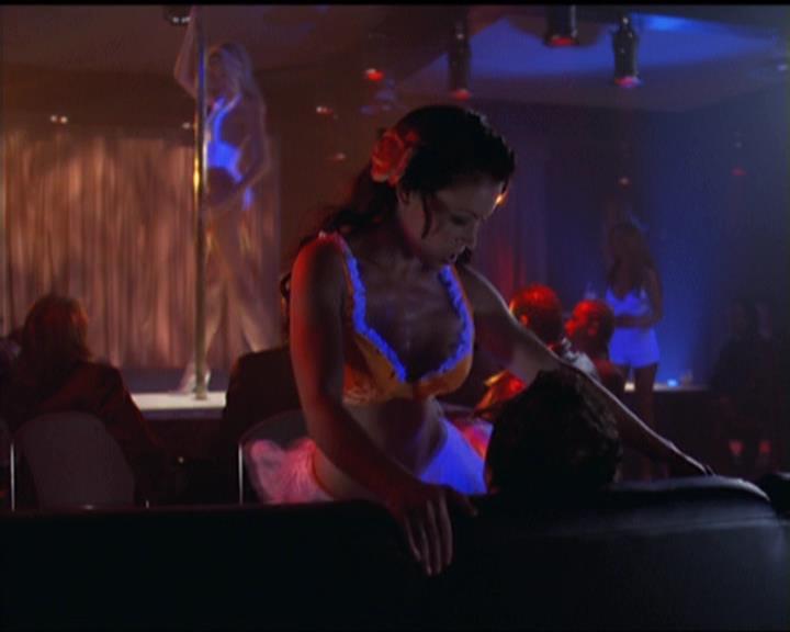 Charmed-Online-dot-511TheImportanceOfBeingPhoebe0135.jpg