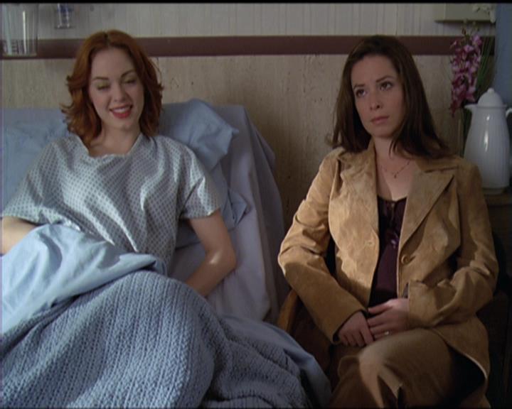 Charmed-Online-dot-511TheImportanceOfBeingPhoebe0273.jpg