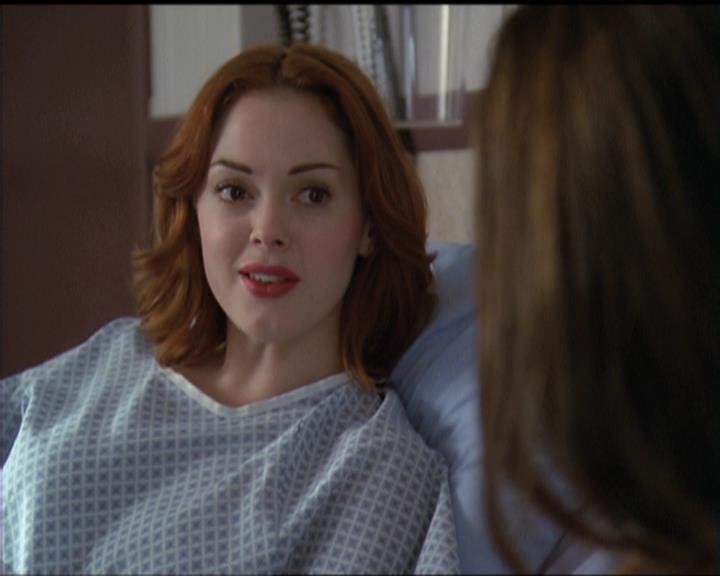 Charmed-Online-dot-511TheImportanceOfBeingPhoebe0309.jpg