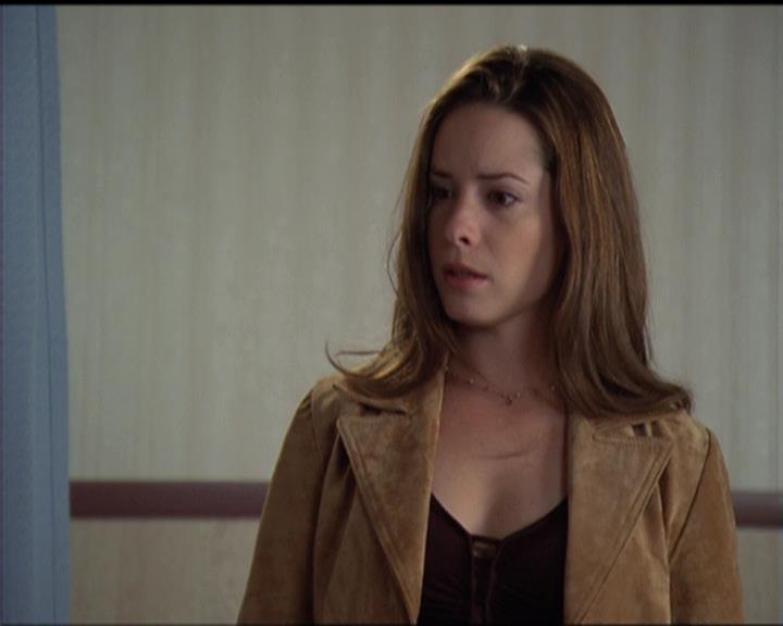 Charmed-Online-dot-511TheImportanceOfBeingPhoebe0331.jpg