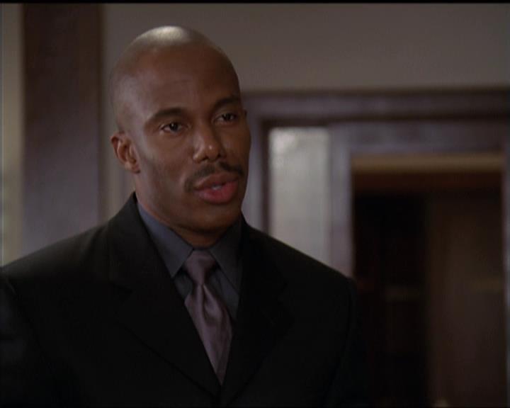 Charmed-Online-dot-511TheImportanceOfBeingPhoebe0442.jpg