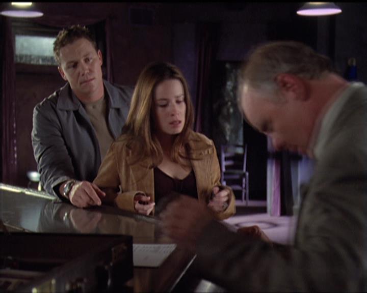 Charmed-Online-dot-511TheImportanceOfBeingPhoebe0530.jpg