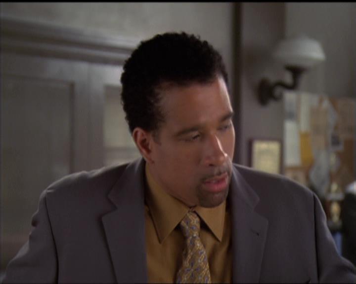 Charmed-Online-dot-511TheImportanceOfBeingPhoebe0631.jpg