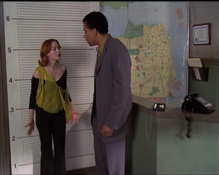Charmed-Online-dot-511TheImportanceOfBeingPhoebe0642.jpg
