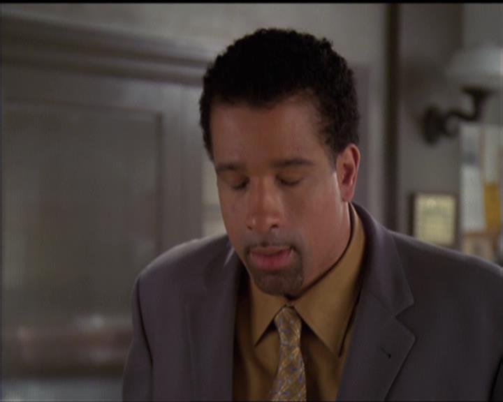 Charmed-Online-dot-511TheImportanceOfBeingPhoebe0647.jpg