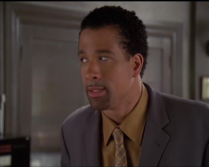 Charmed-Online-dot-511TheImportanceOfBeingPhoebe0669.jpg
