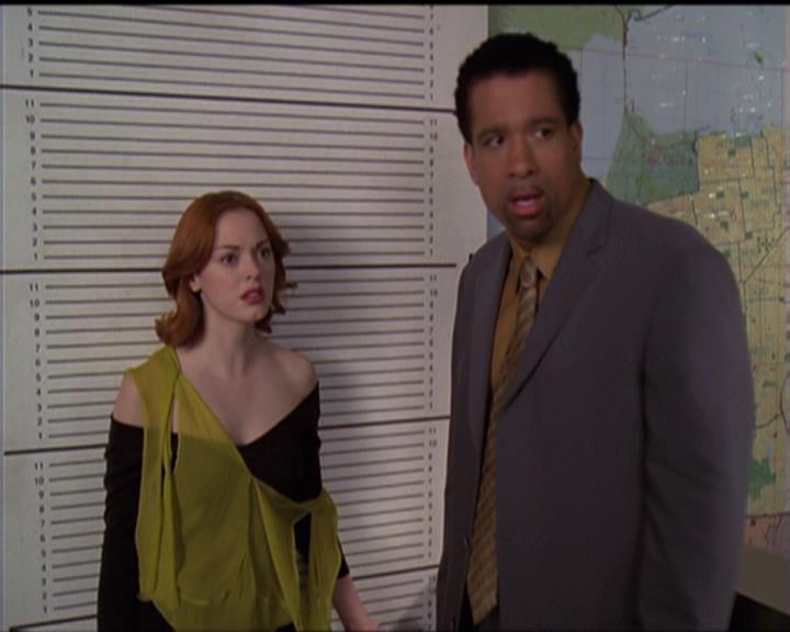 Charmed-Online-dot-511TheImportanceOfBeingPhoebe0675.jpg