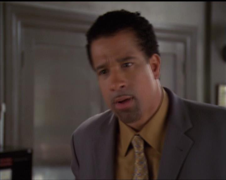 Charmed-Online-dot-511TheImportanceOfBeingPhoebe0680.jpg