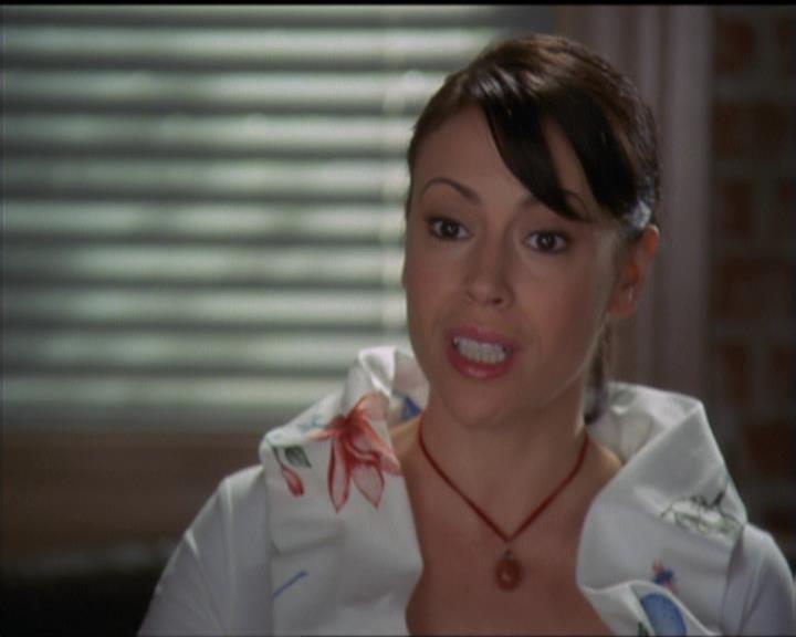 Charmed-Online-dot-511TheImportanceOfBeingPhoebe0723.jpg