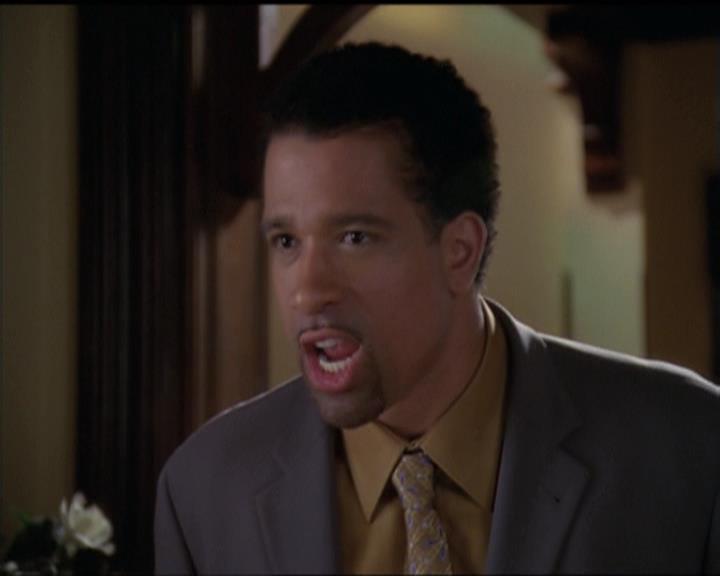 Charmed-Online-dot-511TheImportanceOfBeingPhoebe0787.jpg