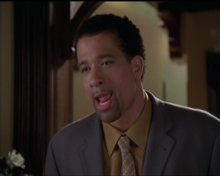Charmed-Online-dot-511TheImportanceOfBeingPhoebe0808.jpg