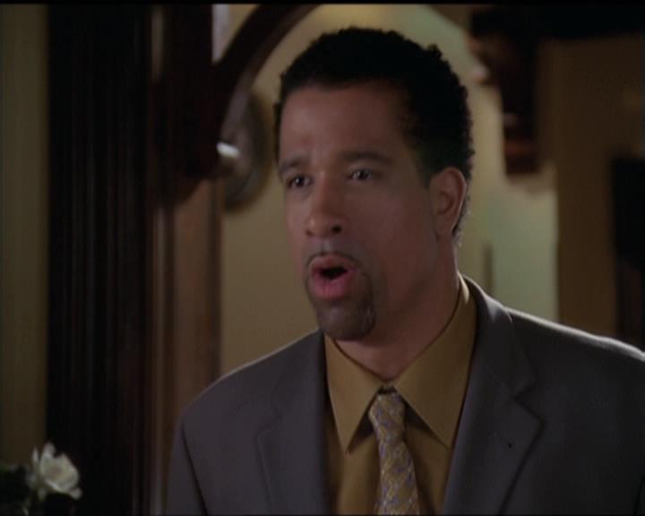 Charmed-Online-dot-511TheImportanceOfBeingPhoebe0813.jpg