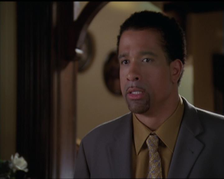 Charmed-Online-dot-511TheImportanceOfBeingPhoebe0820.jpg