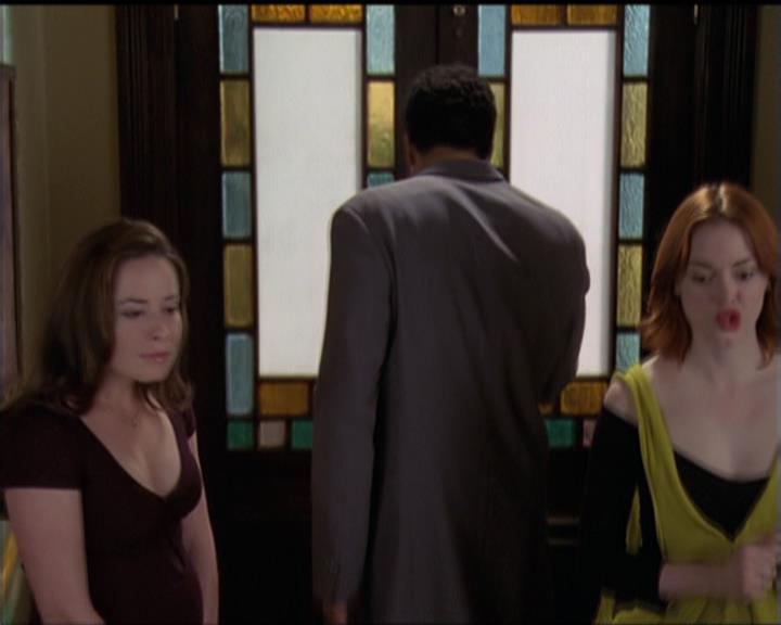 Charmed-Online-dot-511TheImportanceOfBeingPhoebe0822.jpg