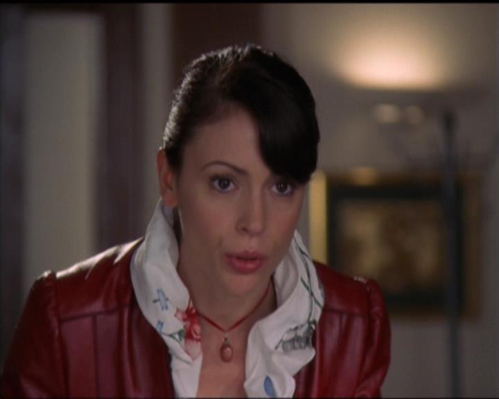 Charmed-Online-dot-511TheImportanceOfBeingPhoebe0902.jpg