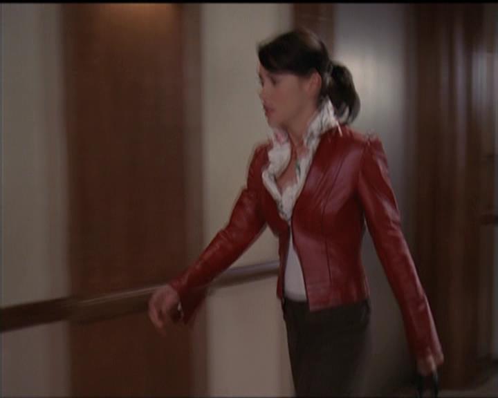 Charmed-Online-dot-511TheImportanceOfBeingPhoebe0945.jpg Charmed-Online-dot-511TheImportanceOfBeingPhoebe0945.jpg