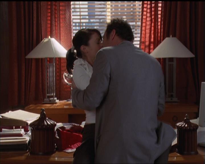 Charmed-Online-dot-511TheImportanceOfBeingPhoebe0959.jpg Charmed-Online-dot-511TheImportanceOfBeingPhoebe0959.jpg