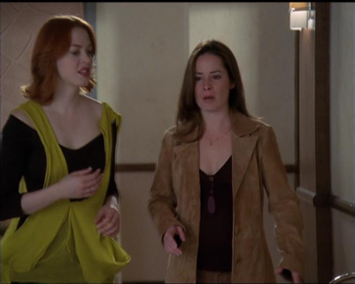 Charmed-Online-dot-511TheImportanceOfBeingPhoebe0974.jpg