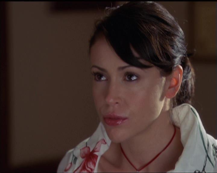 Charmed-Online-dot-511TheImportanceOfBeingPhoebe1012.jpg