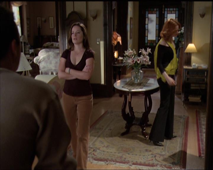 Charmed-Online-dot-511TheImportanceOfBeingPhoebe1063.jpg