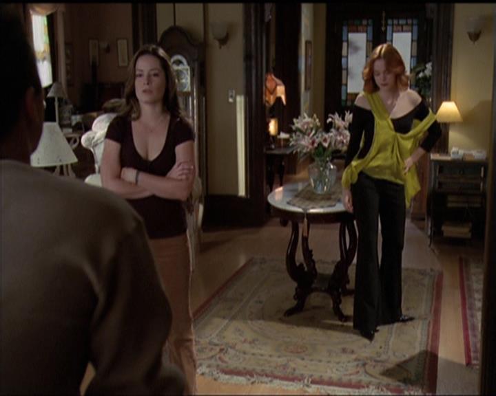 Charmed-Online-dot-511TheImportanceOfBeingPhoebe1064.jpg