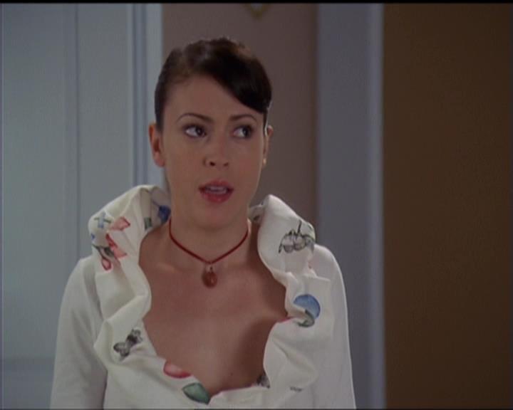 Charmed-Online-dot-511TheImportanceOfBeingPhoebe1189.jpg