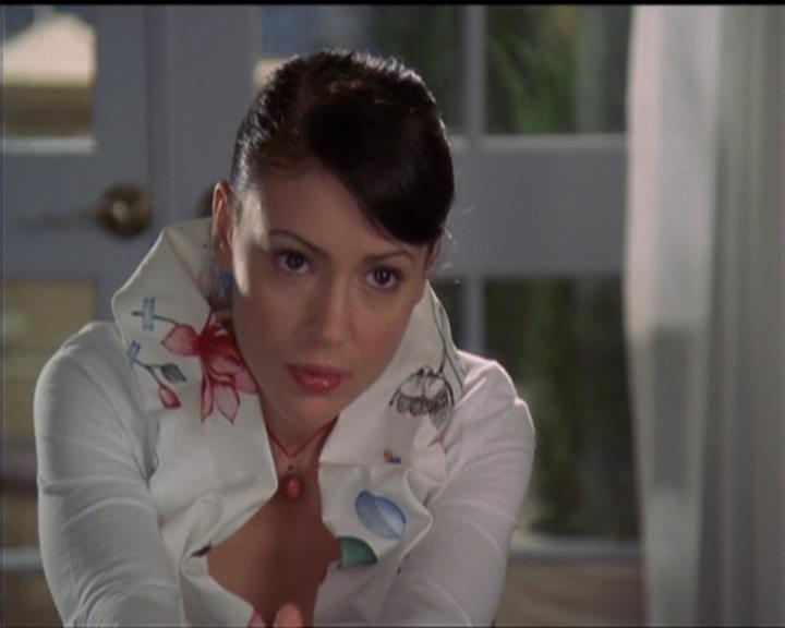 Charmed-Online-dot-511TheImportanceOfBeingPhoebe1251.jpg