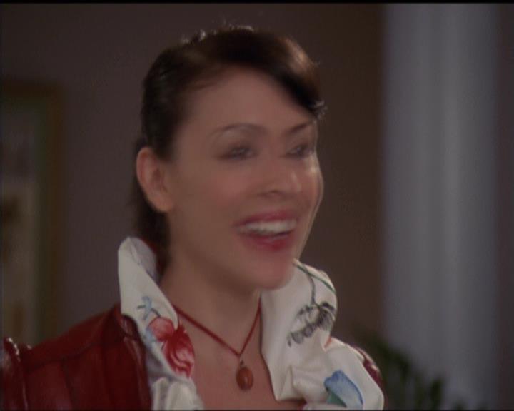 Charmed-Online-dot-511TheImportanceOfBeingPhoebe1277.jpg