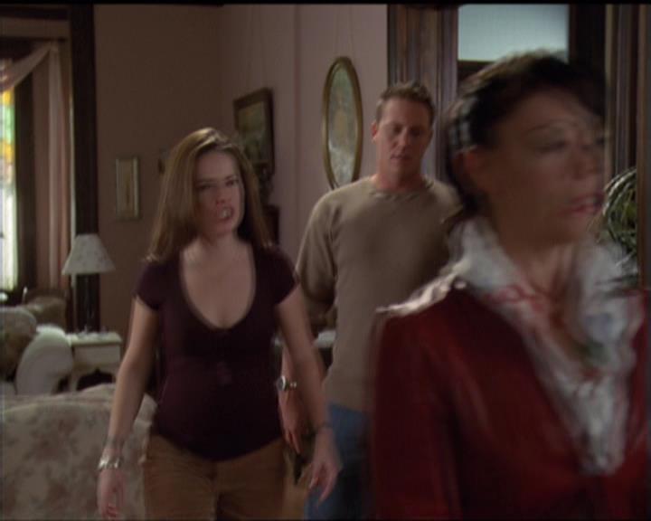 Charmed-Online-dot-511TheImportanceOfBeingPhoebe1429.jpg