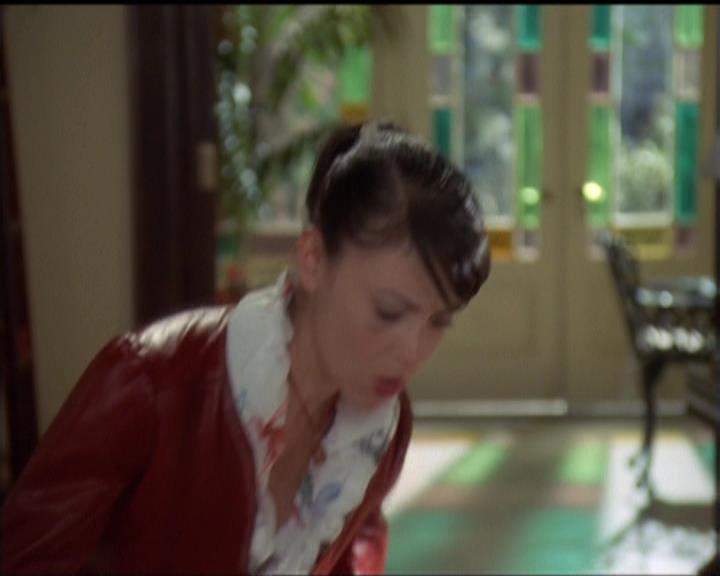 Charmed-Online-dot-511TheImportanceOfBeingPhoebe1477.jpg