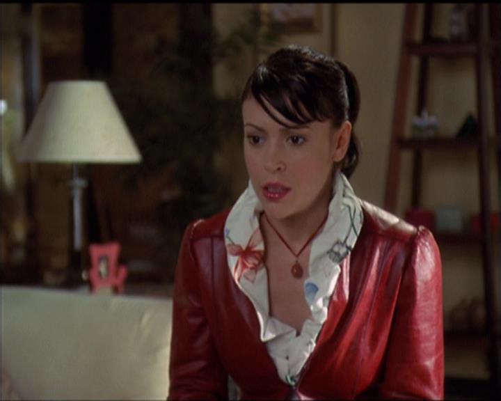Charmed-Online-dot-511TheImportanceOfBeingPhoebe1481.jpg