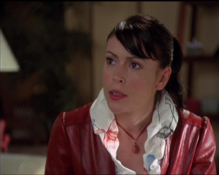 Charmed-Online-dot-511TheImportanceOfBeingPhoebe1511.jpg