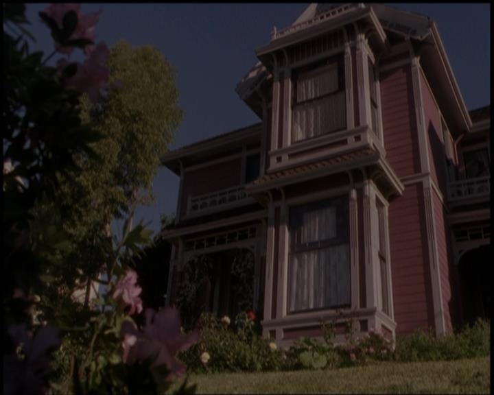 Charmed-Online-dot-511TheImportanceOfBeingPhoebe1544.jpg