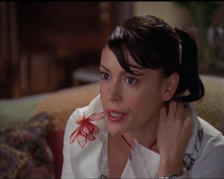 Charmed-Online-dot-511TheImportanceOfBeingPhoebe1574.jpg