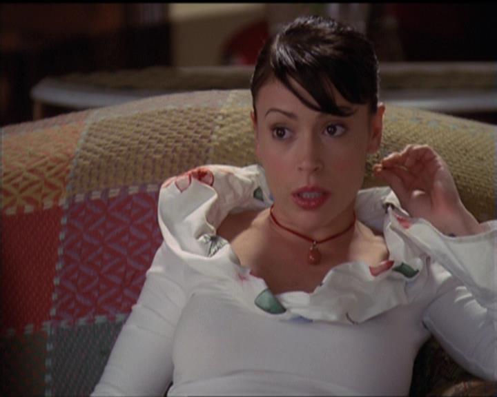 Charmed-Online-dot-511TheImportanceOfBeingPhoebe1588.jpg