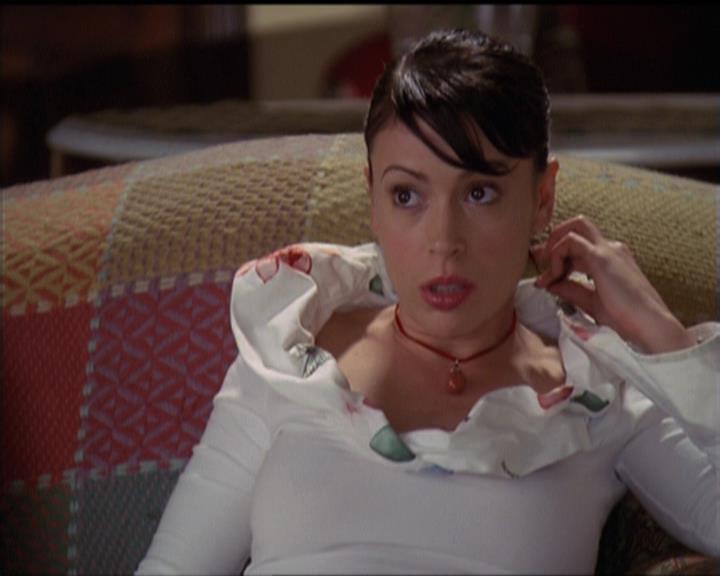Charmed-Online-dot-511TheImportanceOfBeingPhoebe1589.jpg