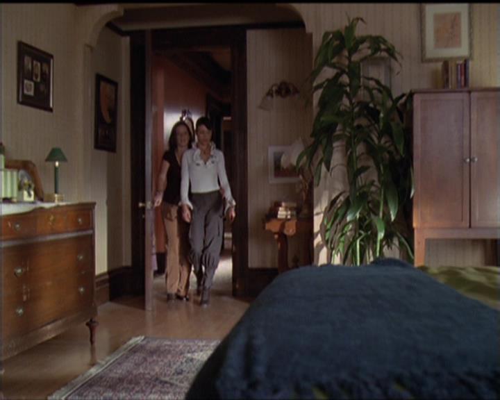 Charmed-Online-dot-511TheImportanceOfBeingPhoebe1594.jpg