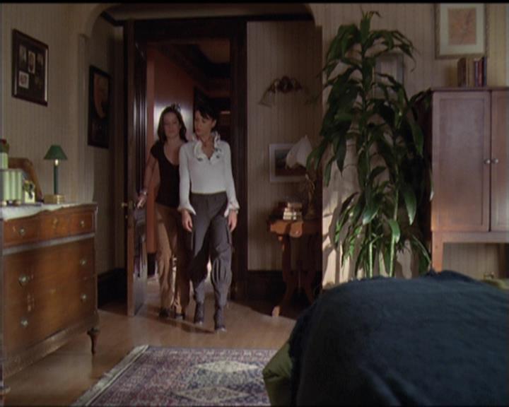Charmed-Online-dot-511TheImportanceOfBeingPhoebe1595.jpg