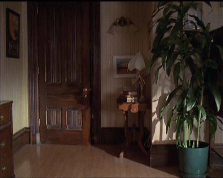 Charmed-Online-dot-511TheImportanceOfBeingPhoebe1604.jpg