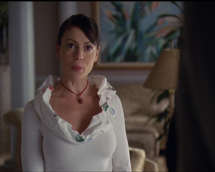Charmed-Online-dot-511TheImportanceOfBeingPhoebe1646.jpg