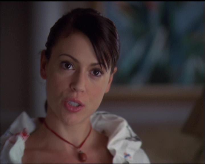 Charmed-Online-dot-511TheImportanceOfBeingPhoebe1653.jpg