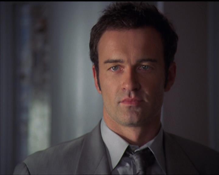Charmed-Online-dot-511TheImportanceOfBeingPhoebe1658.jpg
