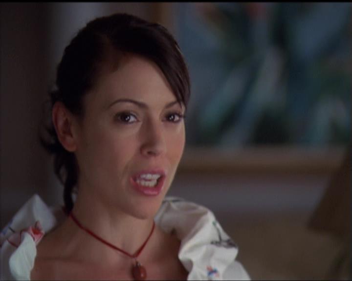 Charmed-Online-dot-511TheImportanceOfBeingPhoebe1664.jpg